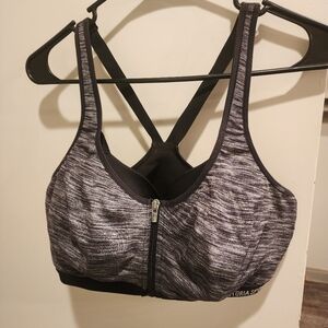 Victorias Secret Knockout Spirts Bra, 36DDD
